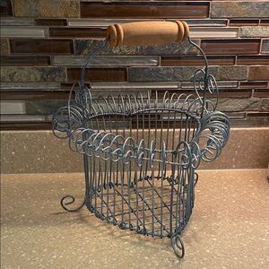Rustic Wire Heart Basket with Wooden Handle